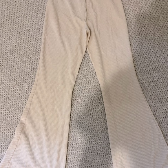 ribbed xs aerie flare pants!! - Picture 4 of 4